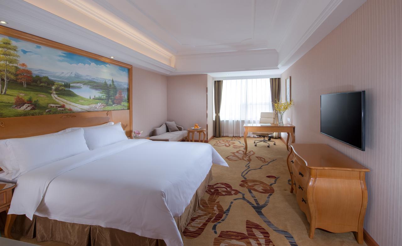 Vienna Hotel Guilin MIXC Mall Exterior foto